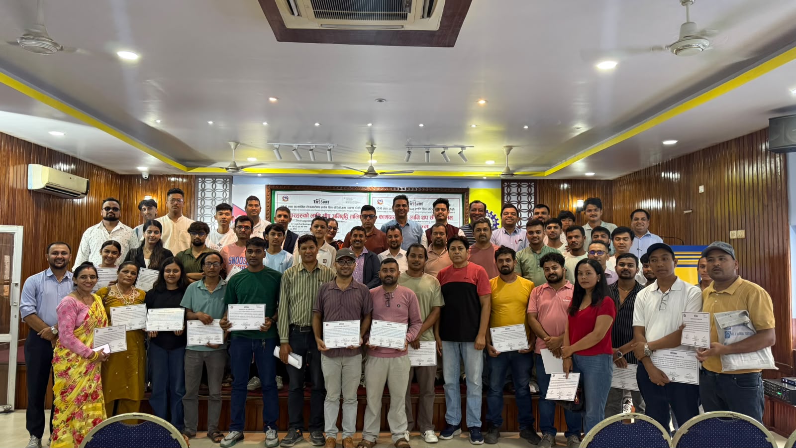 व्यवसायमा ए आई उपकरणको प्रयोग तथा सीएनसी काठ राउटर सञ्चालन तालिम सम्पन्न 